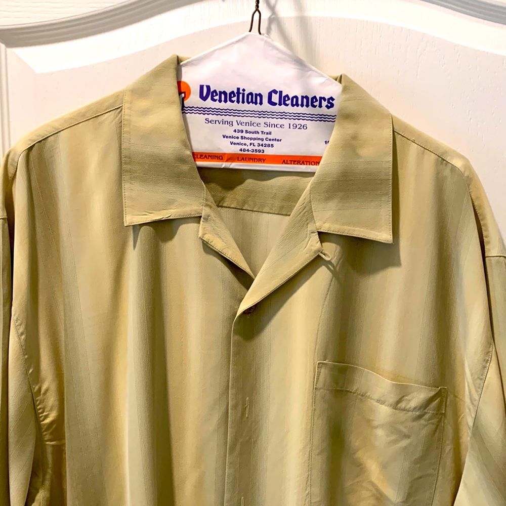 Tommy Bahama S/S Silk Stripped Solid. Dry cleaned and and ready to wear.